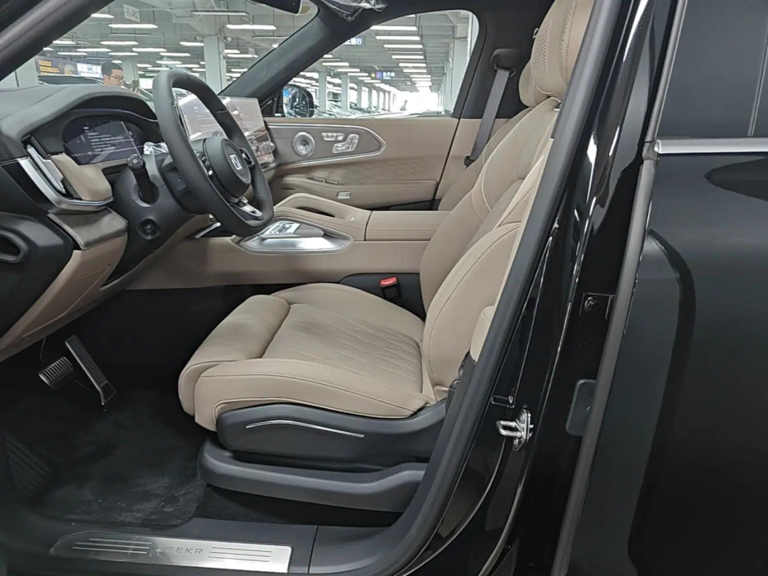 Zeekr 8X 2026 Model Ultra+ Edition 70kWh — миниатюра 17