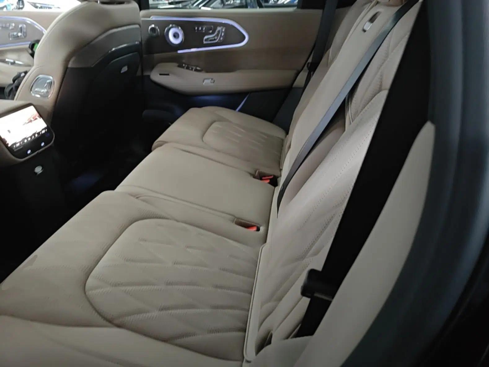 Zeekr 8X 2026 Model Ultra+ Edition 70kWh — миниатюра 20