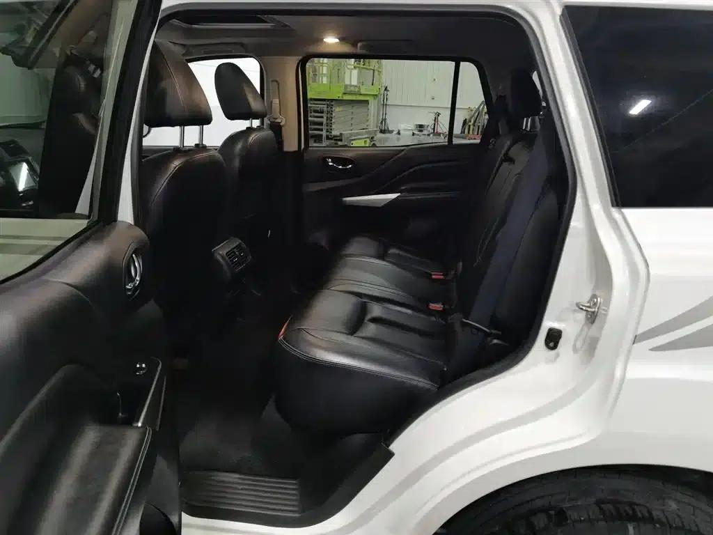 Nissan Terra 2020 2.5L XL Upper Automatic 2WD Luxury Edition — миниатюра 15