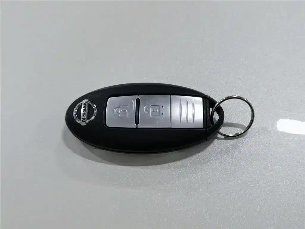 Nissan Terra 2020 2.5L XL Upper Automatic 2WD Luxury Edition — миниатюра 19