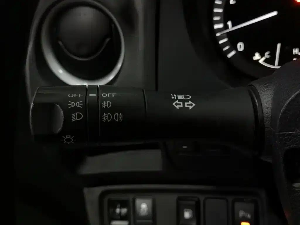 Nissan Terra 2020 2.5L XL Upper Automatic 2WD Luxury Edition — миниатюра 21
