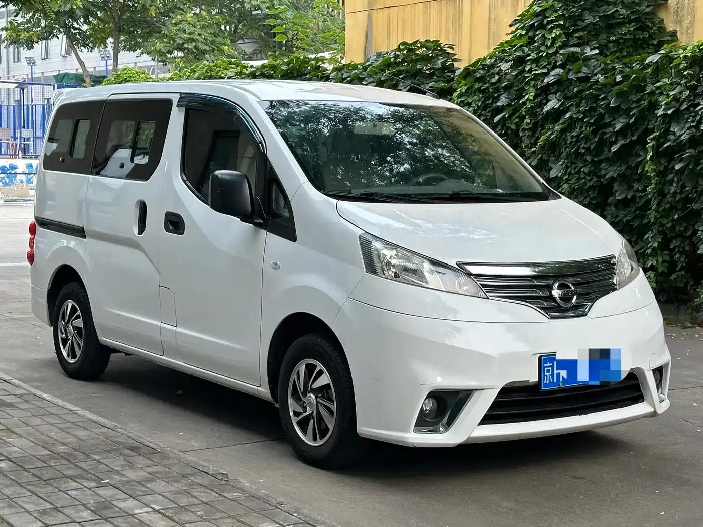 Nissan NV200 2016 Facelift 1.6L CVT Luxury Model — миниатюра 3