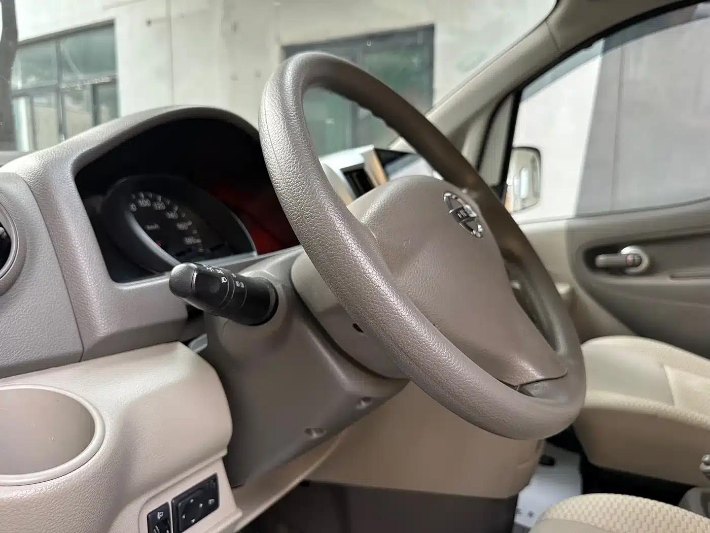 Nissan NV200 2016 Facelift 1.6L CVT Luxury Model — миниатюра 9