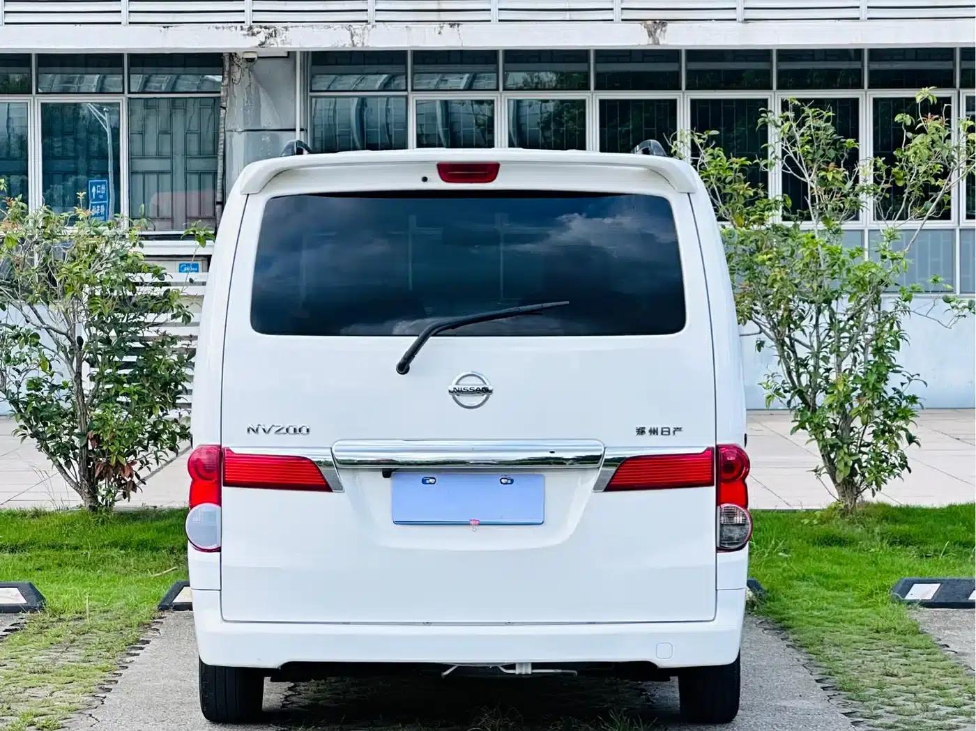 Nissan NV200 2013 1.6L Luxury Edition (China IV Emission Standard) — миниатюра 13