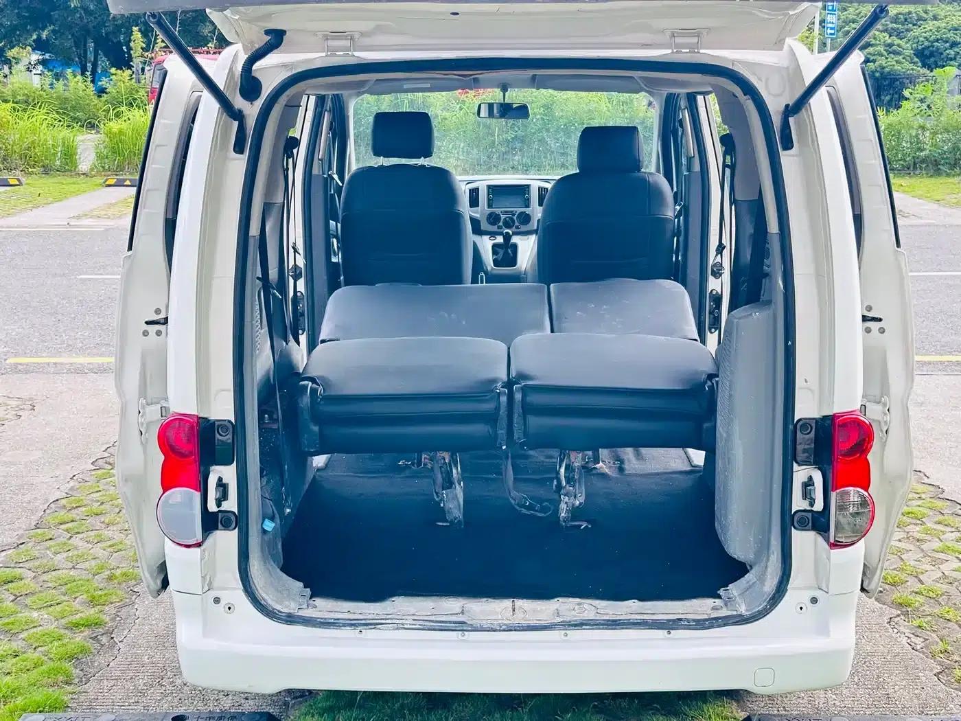 Nissan NV200 2013 1.6L Luxury Edition (China IV Emission Standard) — миниатюра 5