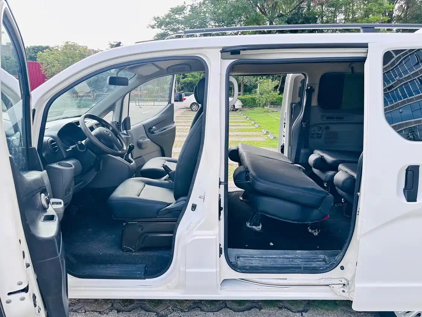 Nissan NV200 2013 1.6L Luxury Edition (China IV Emission Standard) — миниатюра 9