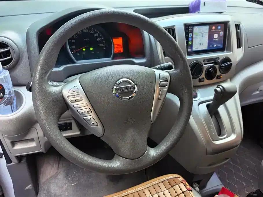 Nissan NV200 2016 Facelift 1.6L CVT Premium Model — миниатюра 15