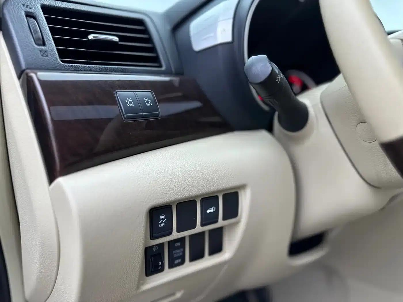 Quest 2015 3.5L SL — миниатюра 16