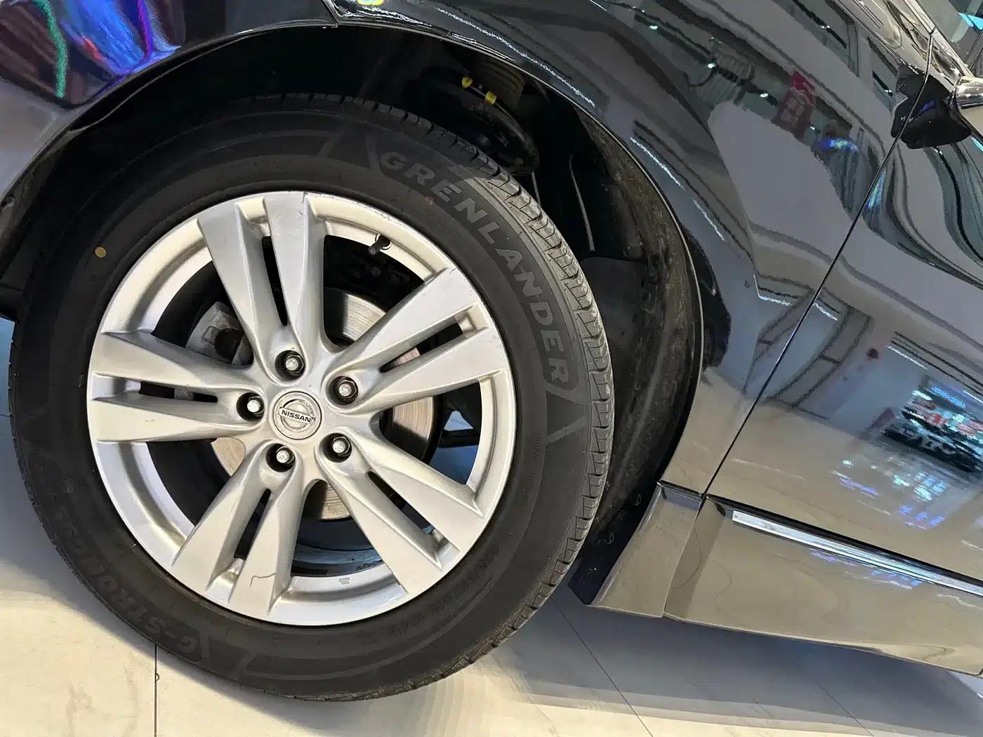Quest 2015 3.5L SL — миниатюра 4