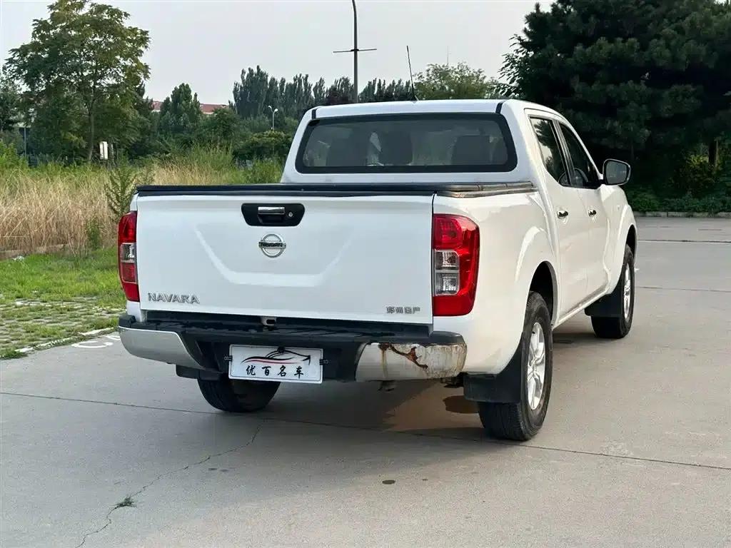 2017 Navara 2.5L Automatic 2WD Luxury Edition QR25 — миниатюра 6