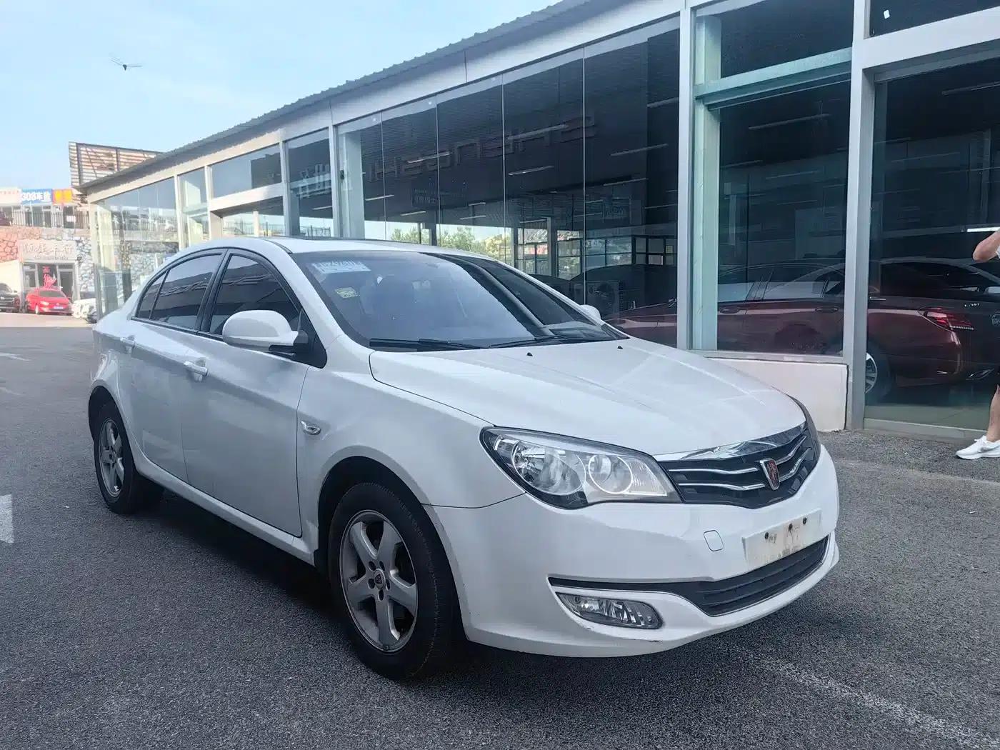 Roewe 350 2013 Model 350C 1.5L Manual Swift Edition — миниатюра 3