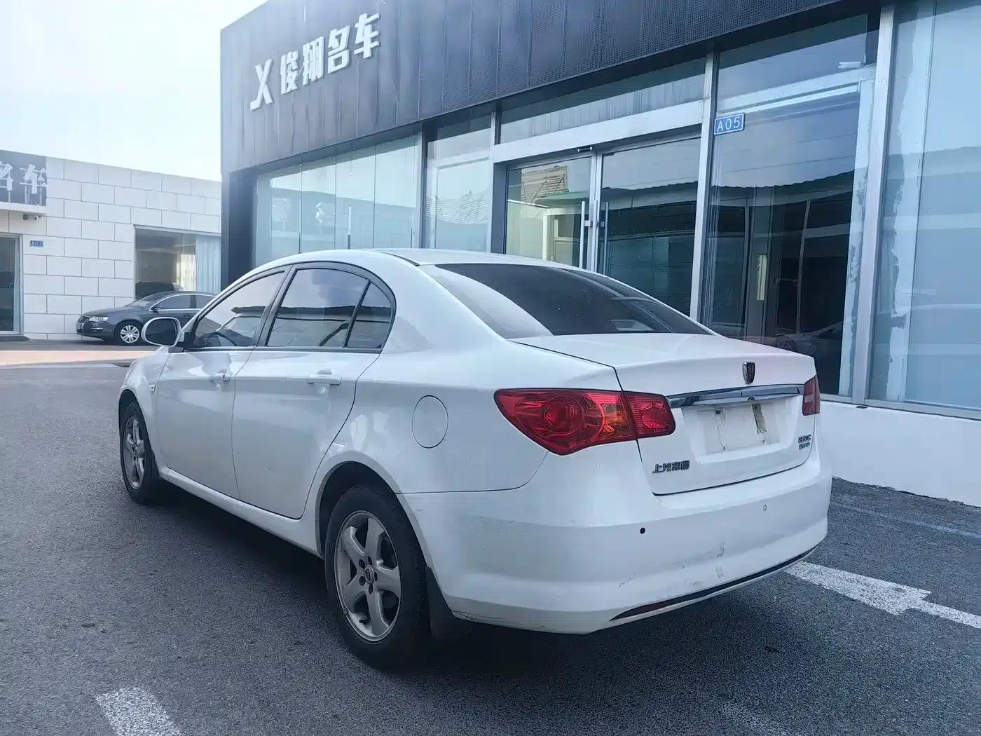 Roewe 350 2013 Model 350C 1.5L Manual Swift Edition — миниатюра 6