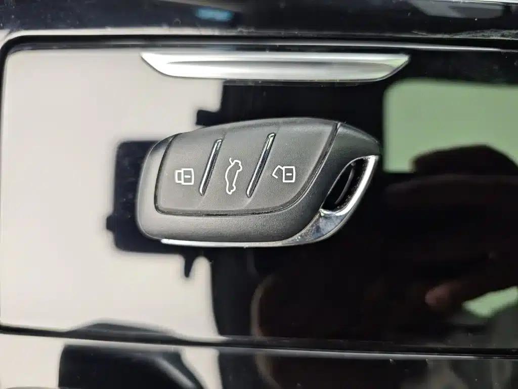 Roewe RX5 MAX 2021 Supreme Series 400TGI Automatic Intelligent Cockpit Premium Edition — миниатюра 9
