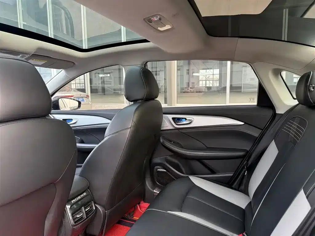 Roewe i6 MAX New Energy 2020 1.5T PHEV Cool Panoramic Sunroof Intelligent Driving Supreme Edition — миниатюра 12