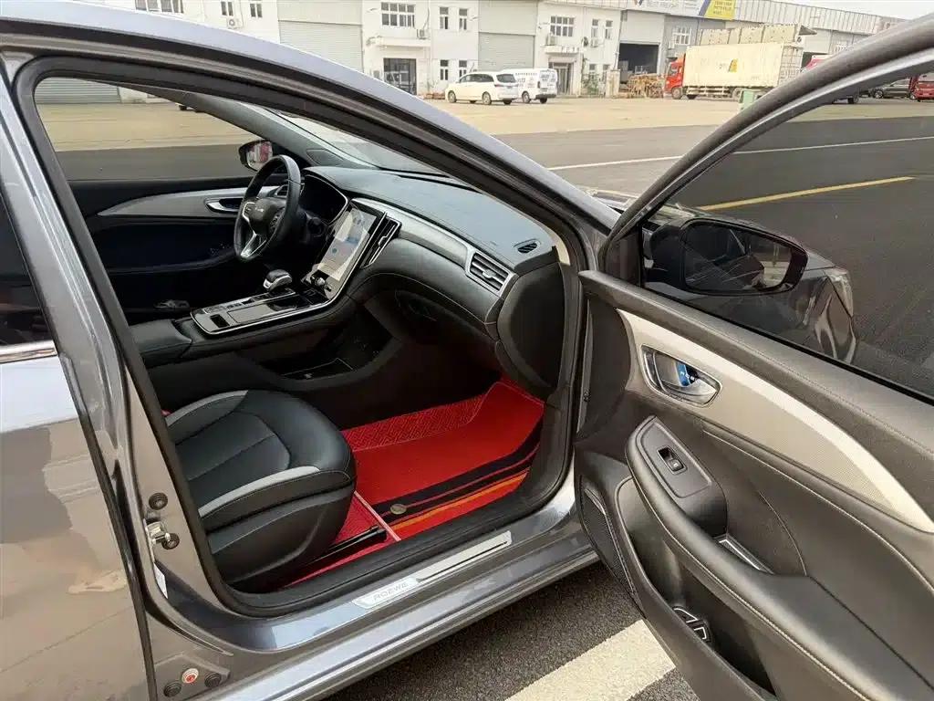 Roewe i6 MAX New Energy 2020 1.5T PHEV Cool Panoramic Sunroof Intelligent Driving Supreme Edition — миниатюра 16
