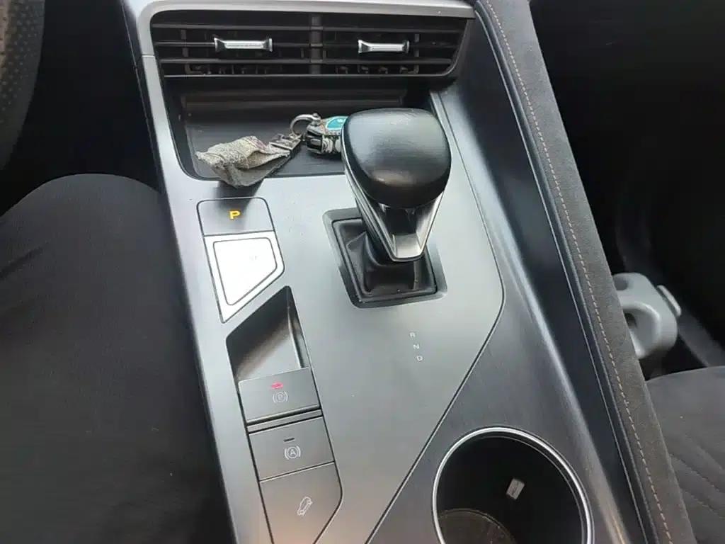 Roewe D5X DMH 2024 135 Flagship Edition — миниатюра 14