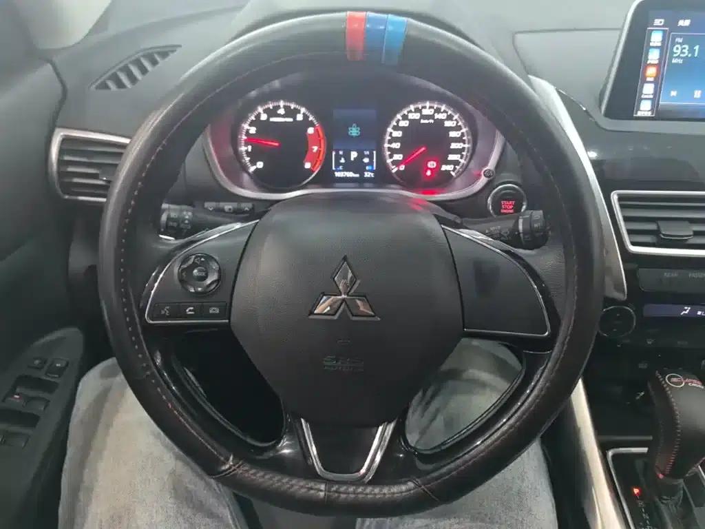 Eclipse Cross 2018 1.5T CVT 2WD Dream Edition — миниатюра 11