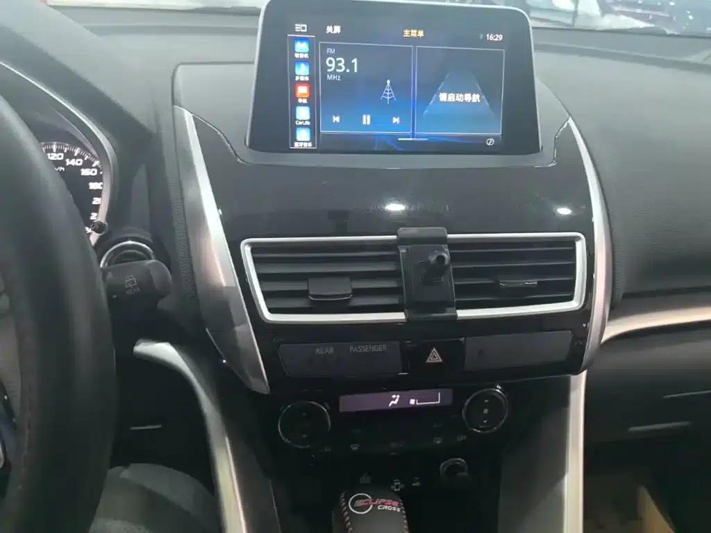Eclipse Cross 2018 1.5T CVT 2WD Dream Edition — миниатюра 13