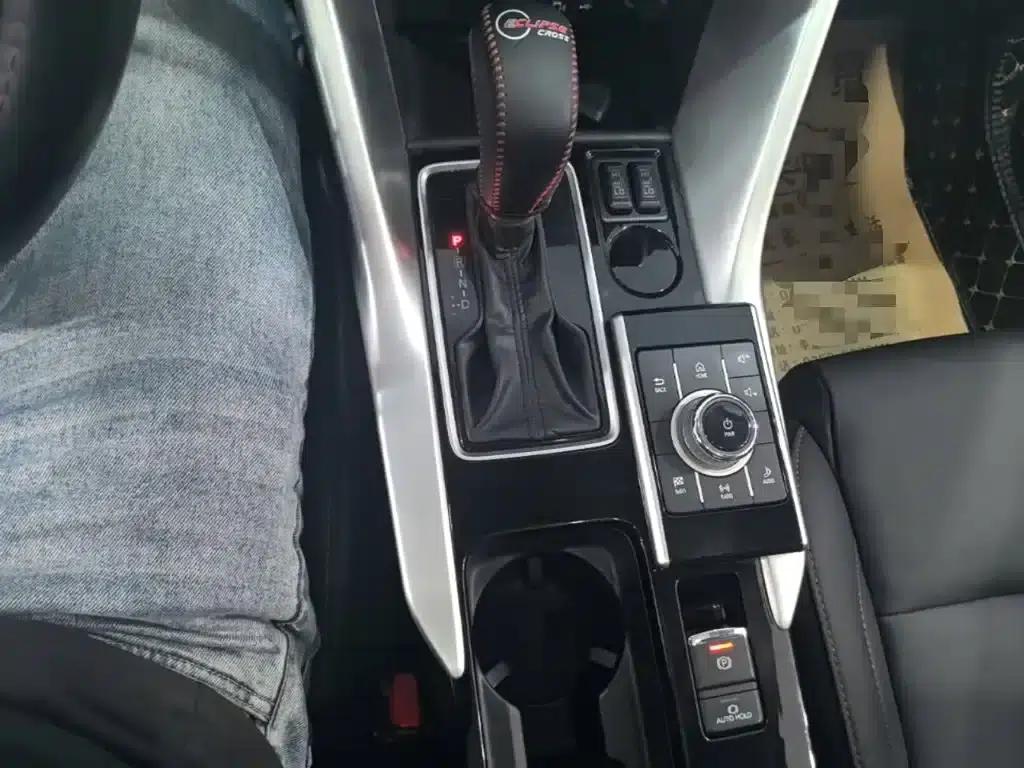 Eclipse Cross 2018 1.5T CVT 2WD Dream Edition — миниатюра 14