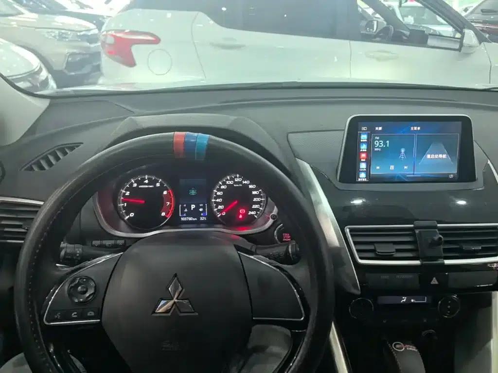 Eclipse Cross 2018 1.5T CVT 2WD Dream Edition — миниатюра 10