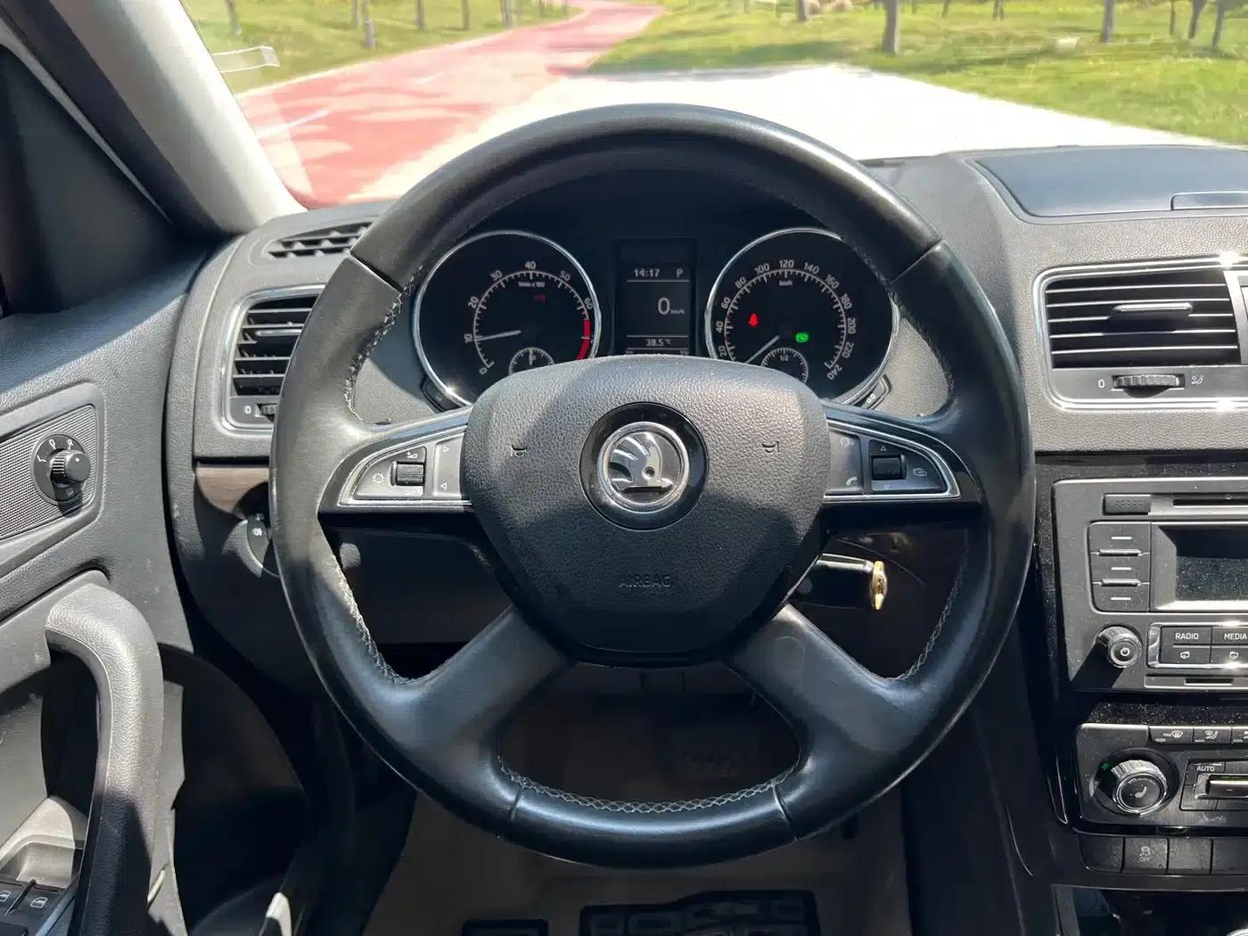 Yeti 2014 1.4TSI DSG Off-Road Edition — миниатюра 15