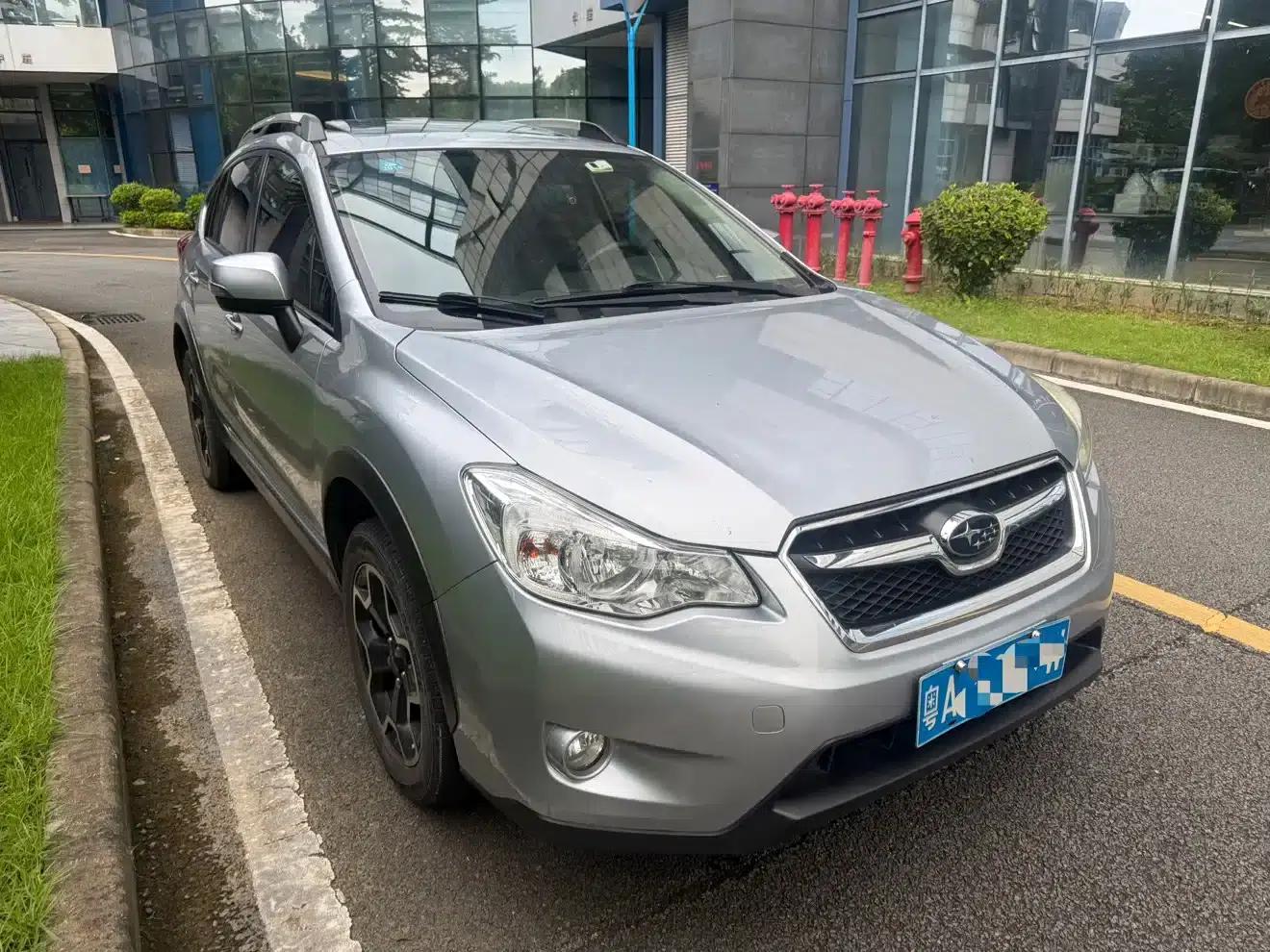 Subaru XV 2012 2.0i Luxury Navigation Edition — миниатюра 1