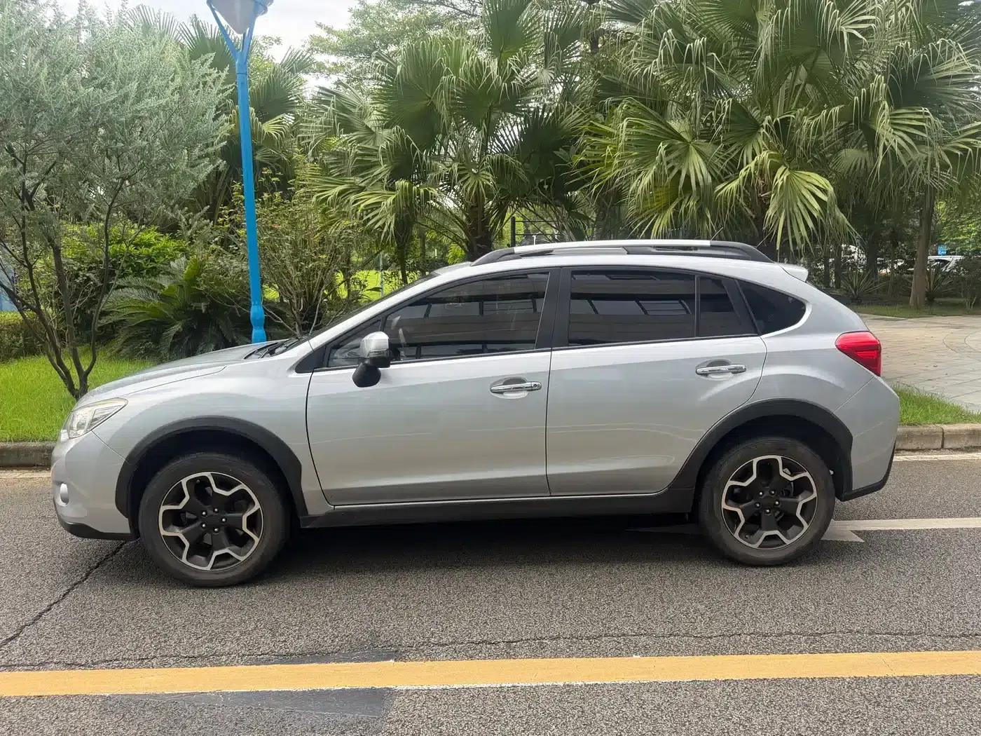 Subaru XV 2012 2.0i Luxury Navigation Edition — миниатюра 4