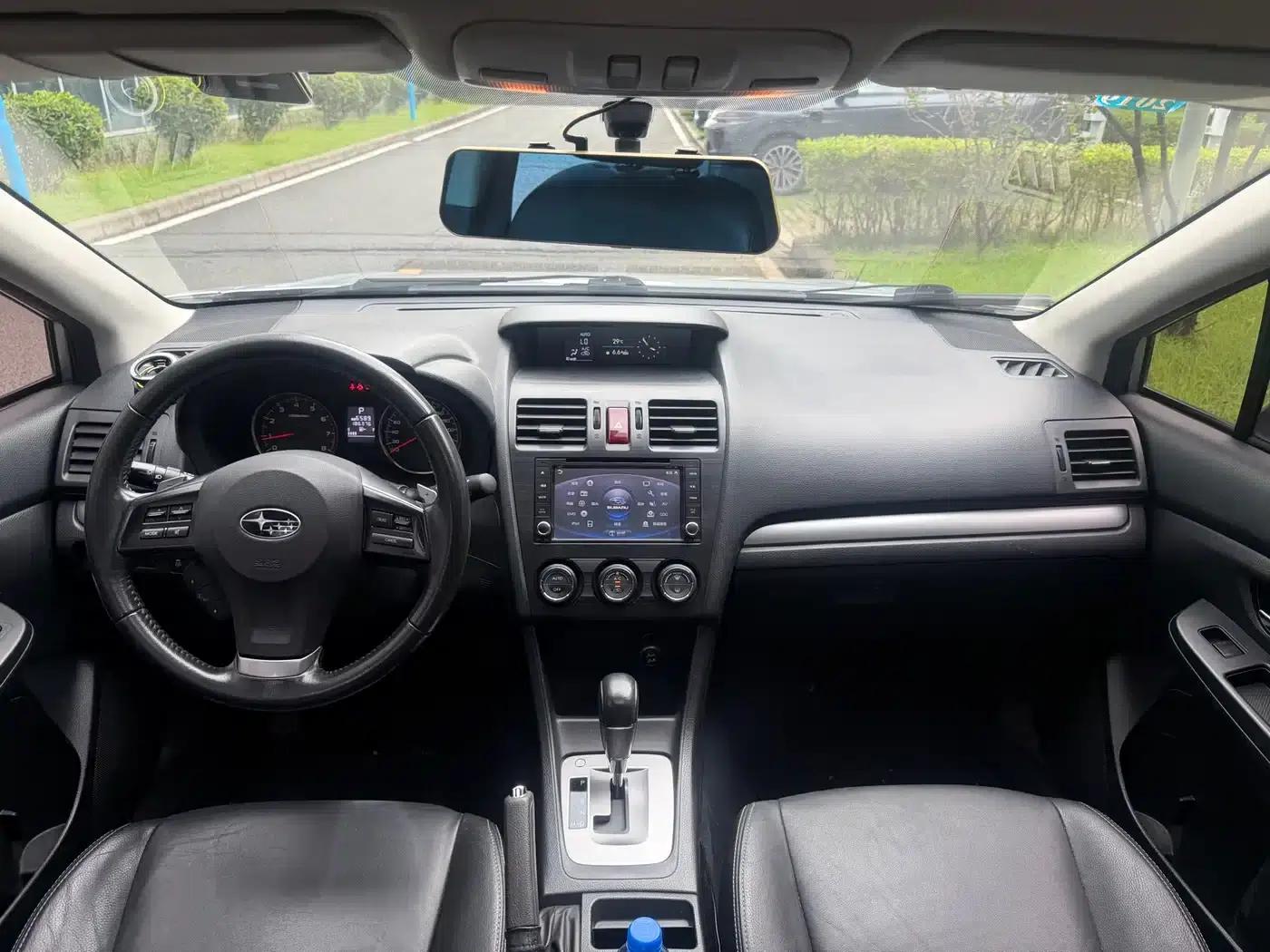 Subaru XV 2012 2.0i Luxury Navigation Edition — миниатюра 9