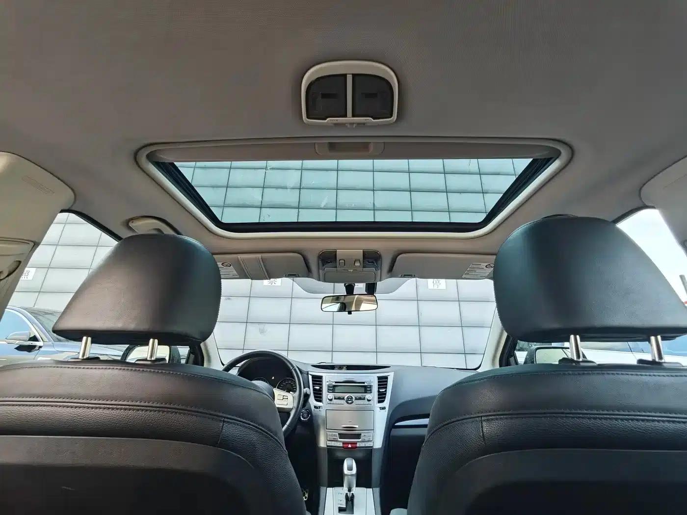 Legacy 2010 2.5GT Luxury Navigation Edition — миниатюра 14