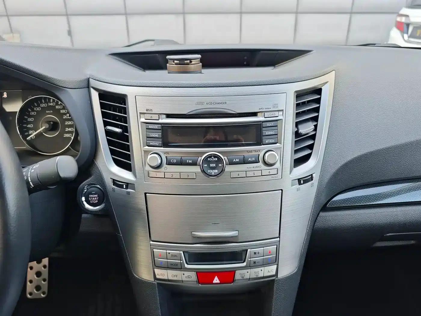 Legacy 2010 2.5GT Luxury Navigation Edition — миниатюра 16