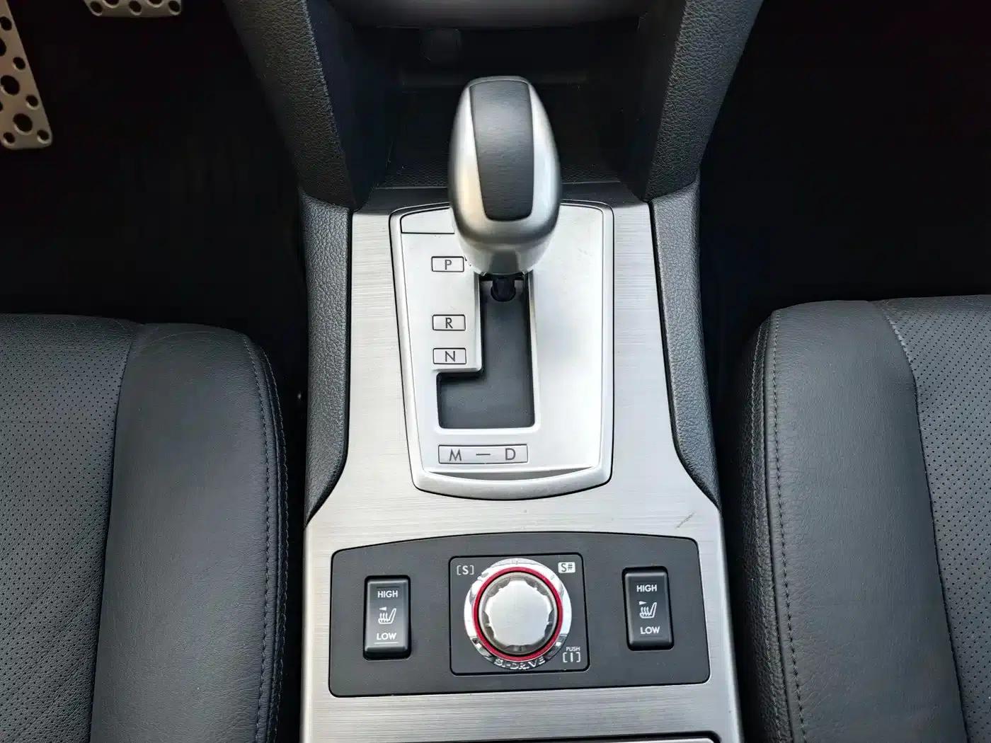 Legacy 2010 2.5GT Luxury Navigation Edition — миниатюра 17