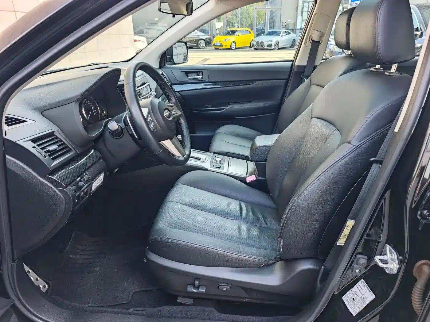 Legacy 2010 2.5GT Luxury Navigation Edition — миниатюра 4