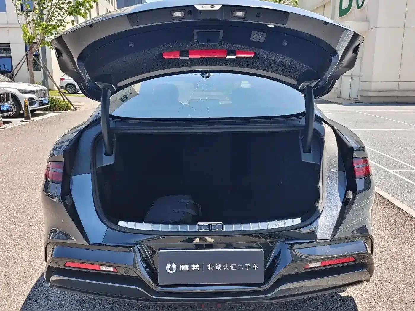 Denza Z9 2024 Model 1100km AWD Max Edition — миниатюра 11