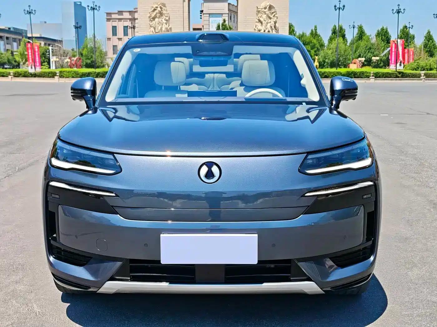 Denza N9 2025 Flagship Edition — миниатюра 2
