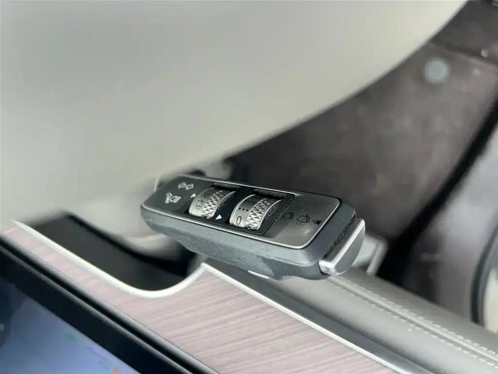 Denza N9 2025 Premium Edition — миниатюра 9