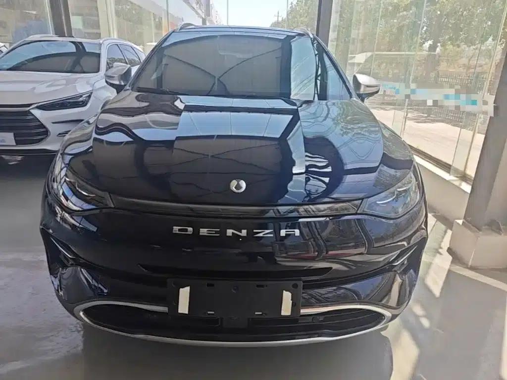 Denza X 2020 PHEV Flagship Edition — миниатюра 3