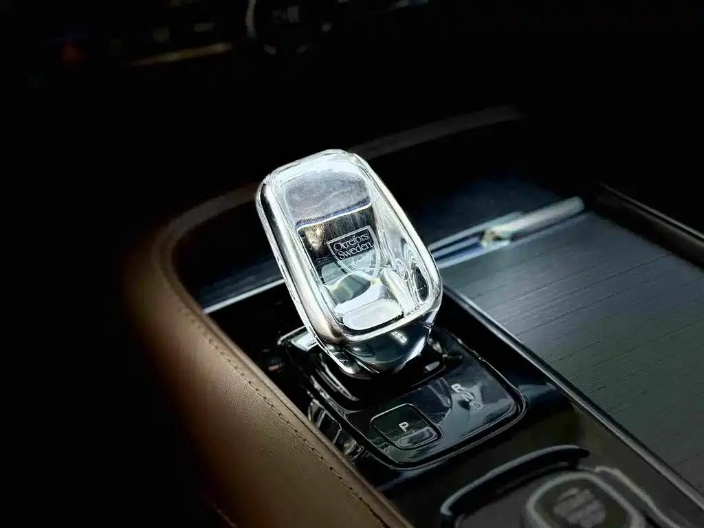2021 Volvo XC90 Plug-in Hybrid E-Drive Hybrid T8 Inscription Luxury Edition (7-seater) — миниатюра 16