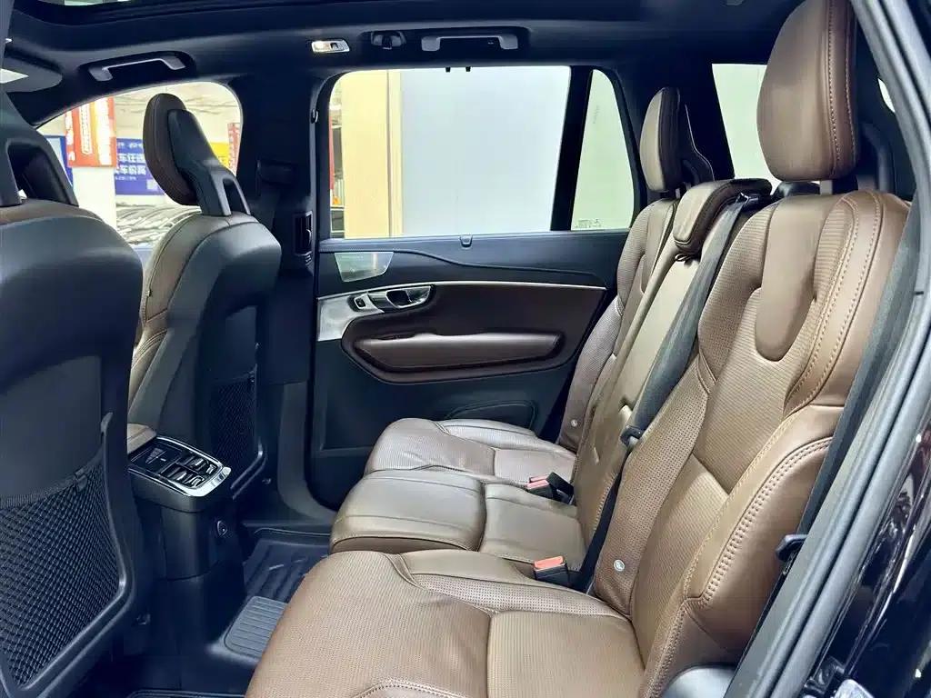 2021 Volvo XC90 Plug-in Hybrid E-Drive Hybrid T8 Inscription Luxury Edition (7-seater) — миниатюра 6