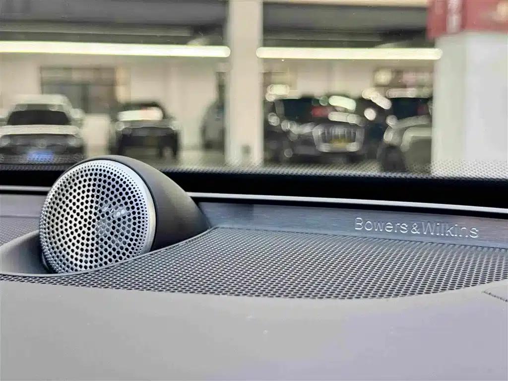2021 Volvo XC90 Plug-in Hybrid E-Drive Hybrid T8 Inscription Luxury Edition (7-seater) — миниатюра 10