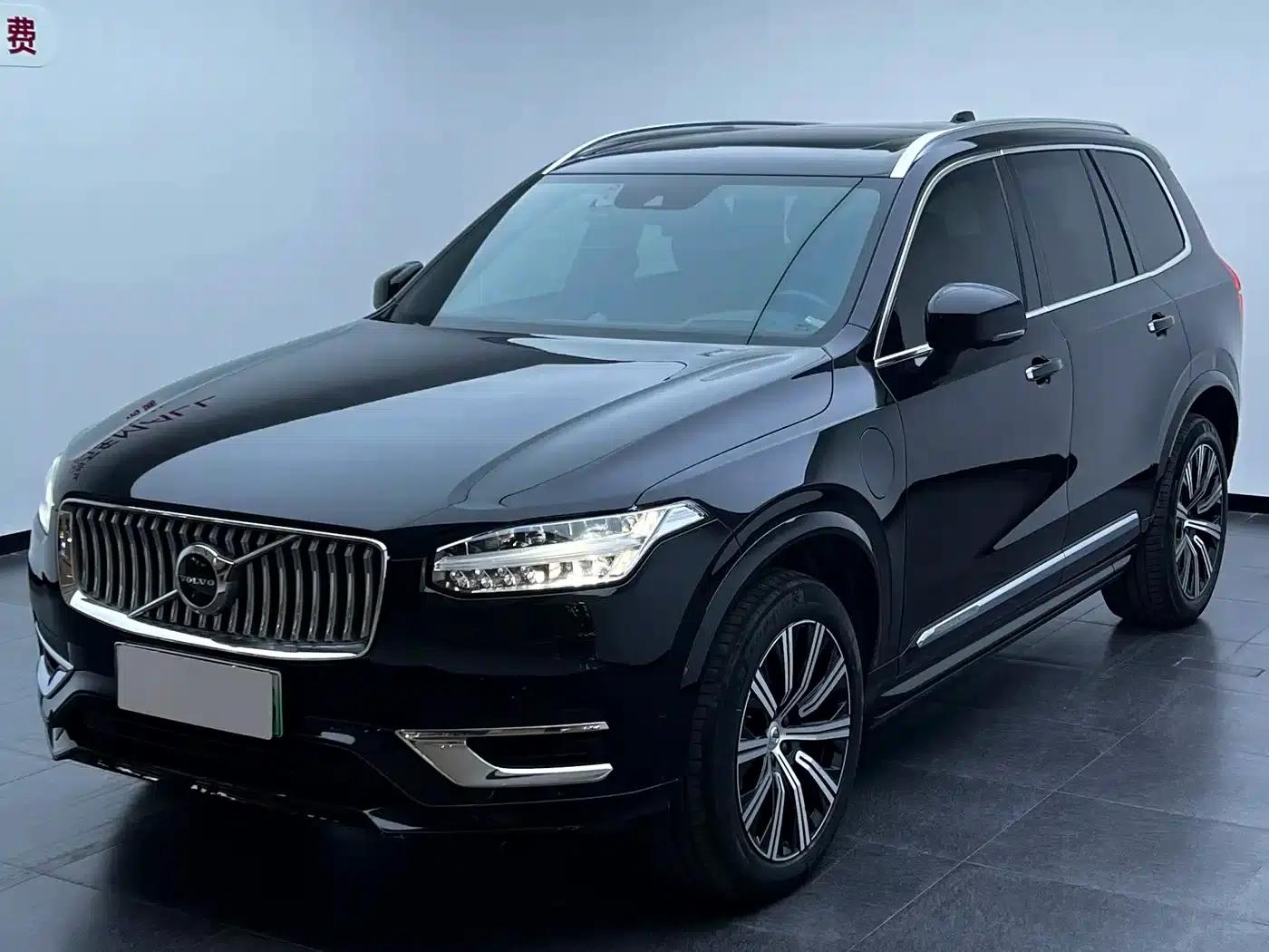 2022 Volvo XC90 Plug-in Hybrid Facelift E-Drive Hybrid T8 Inscription Luxury Edition 7-Seater — миниатюра 1