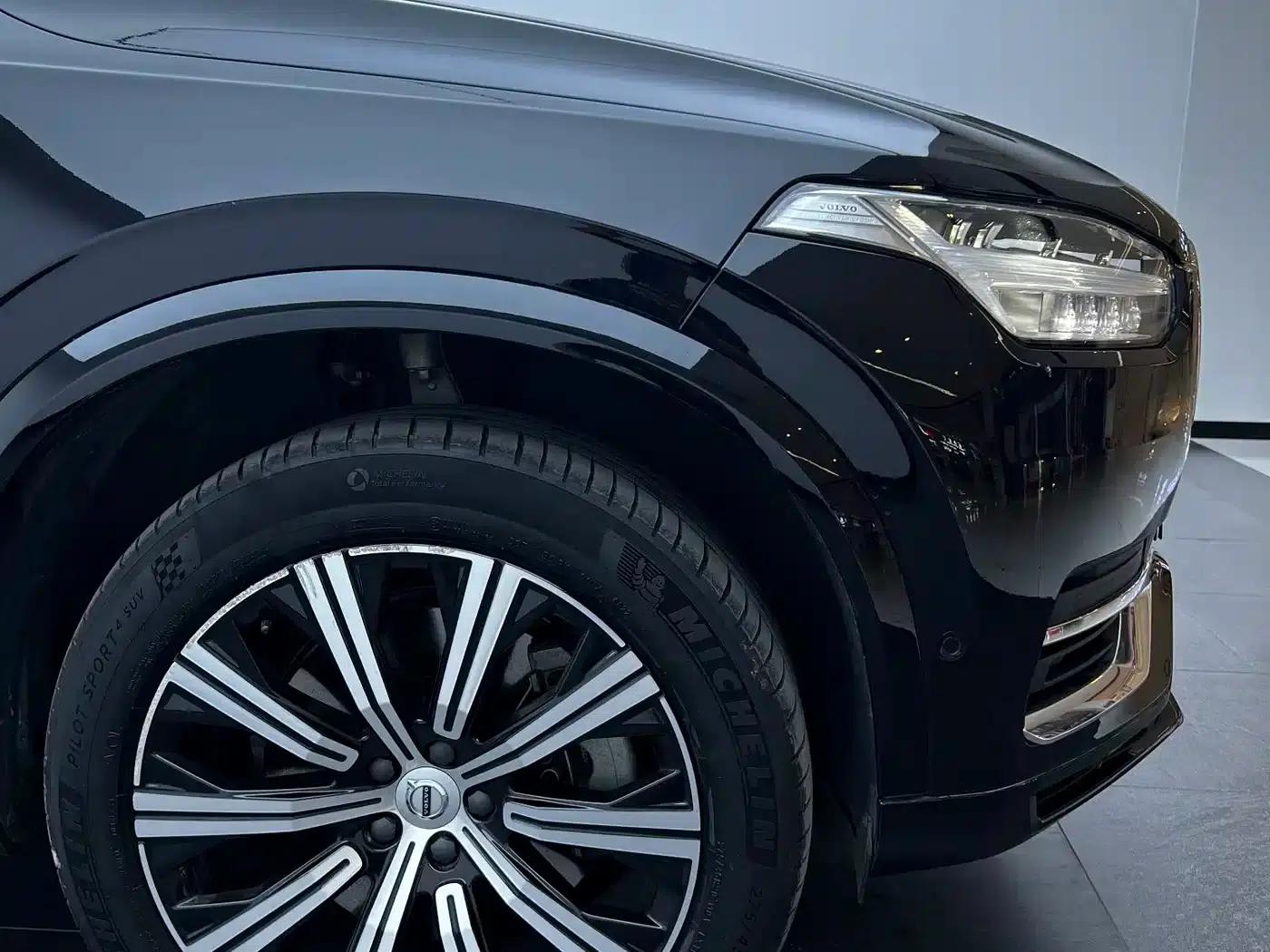 2022 Volvo XC90 Plug-in Hybrid Facelift E-Drive Hybrid T8 Inscription Luxury Edition 7-Seater — миниатюра 14