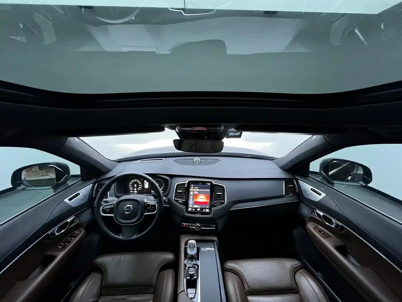 2022 Volvo XC90 Plug-in Hybrid Facelift E-Drive Hybrid T8 Inscription Luxury Edition 7-Seater — миниатюра 16