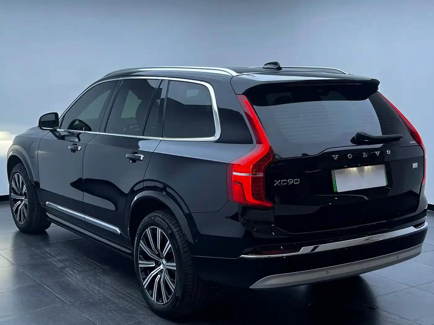 2022 Volvo XC90 Plug-in Hybrid Facelift E-Drive Hybrid T8 Inscription Luxury Edition 7-Seater — миниатюра 17