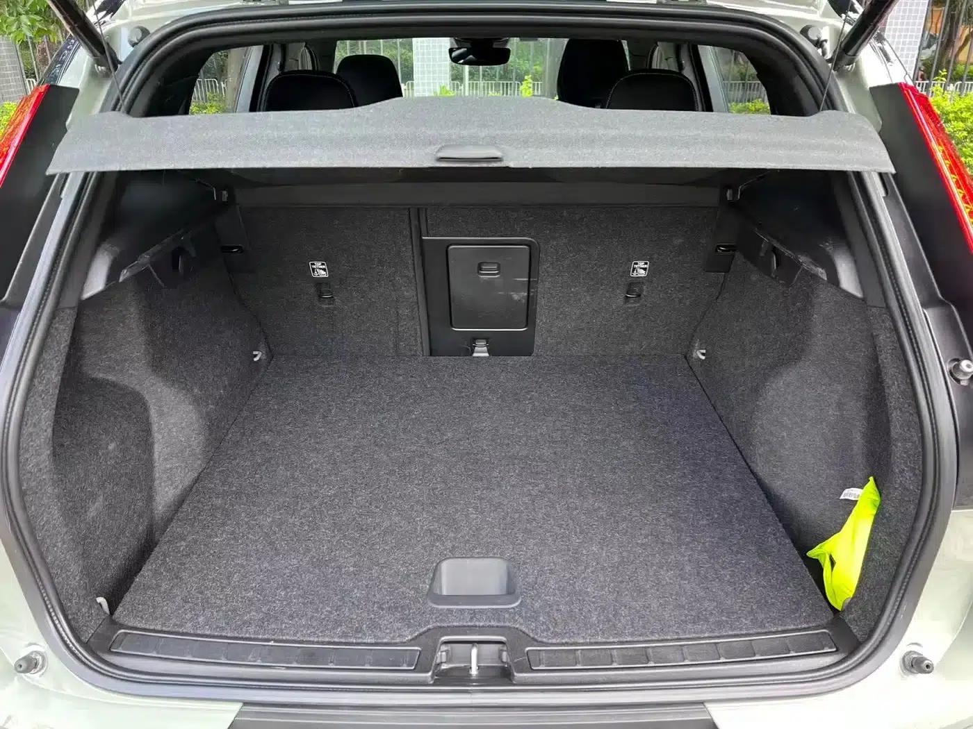 Volvo XC40 PHEV 2022 Long Range PRO — миниатюра 11
