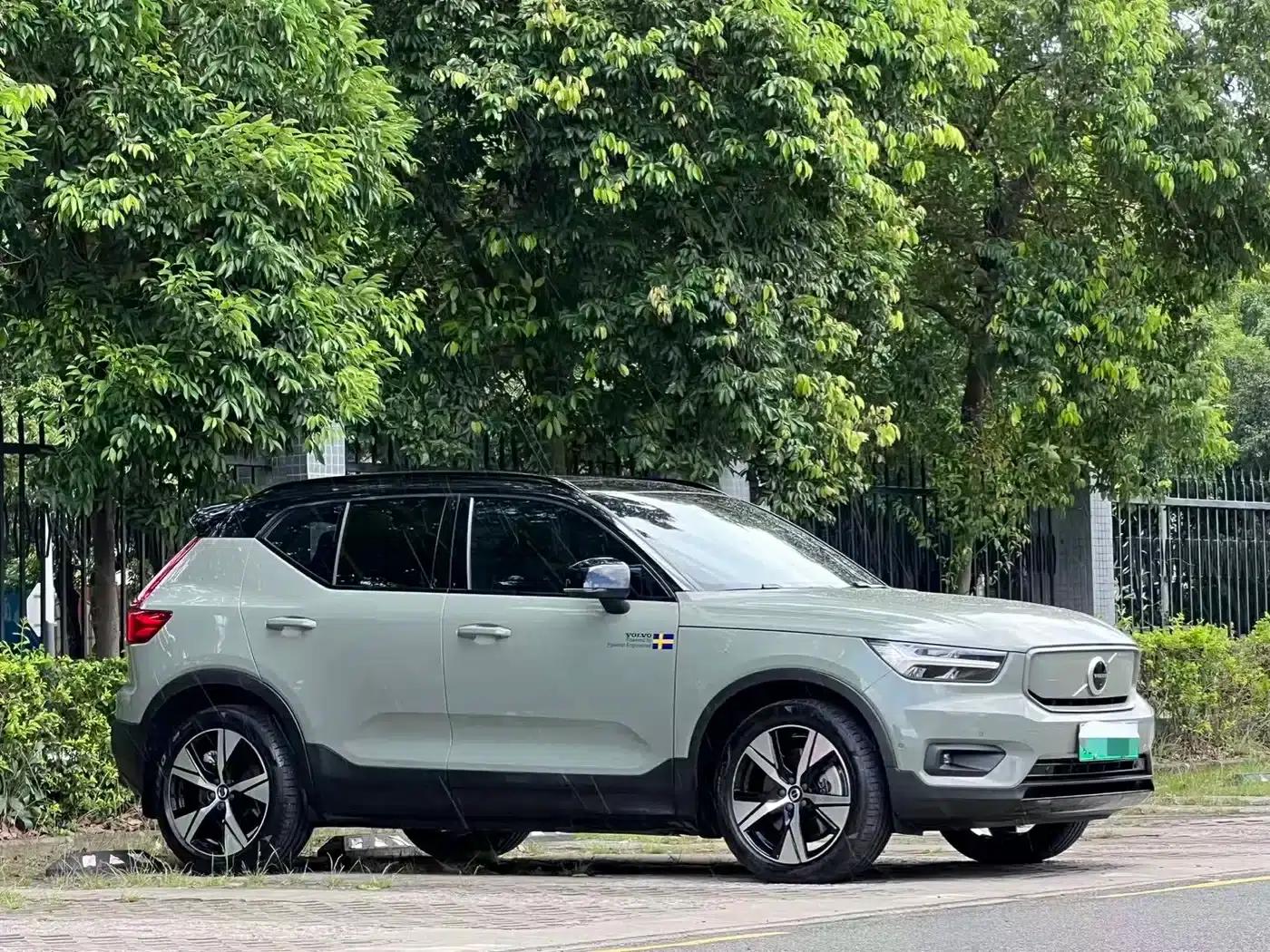 Volvo XC40 PHEV 2022 Long Range PRO — миниатюра 3