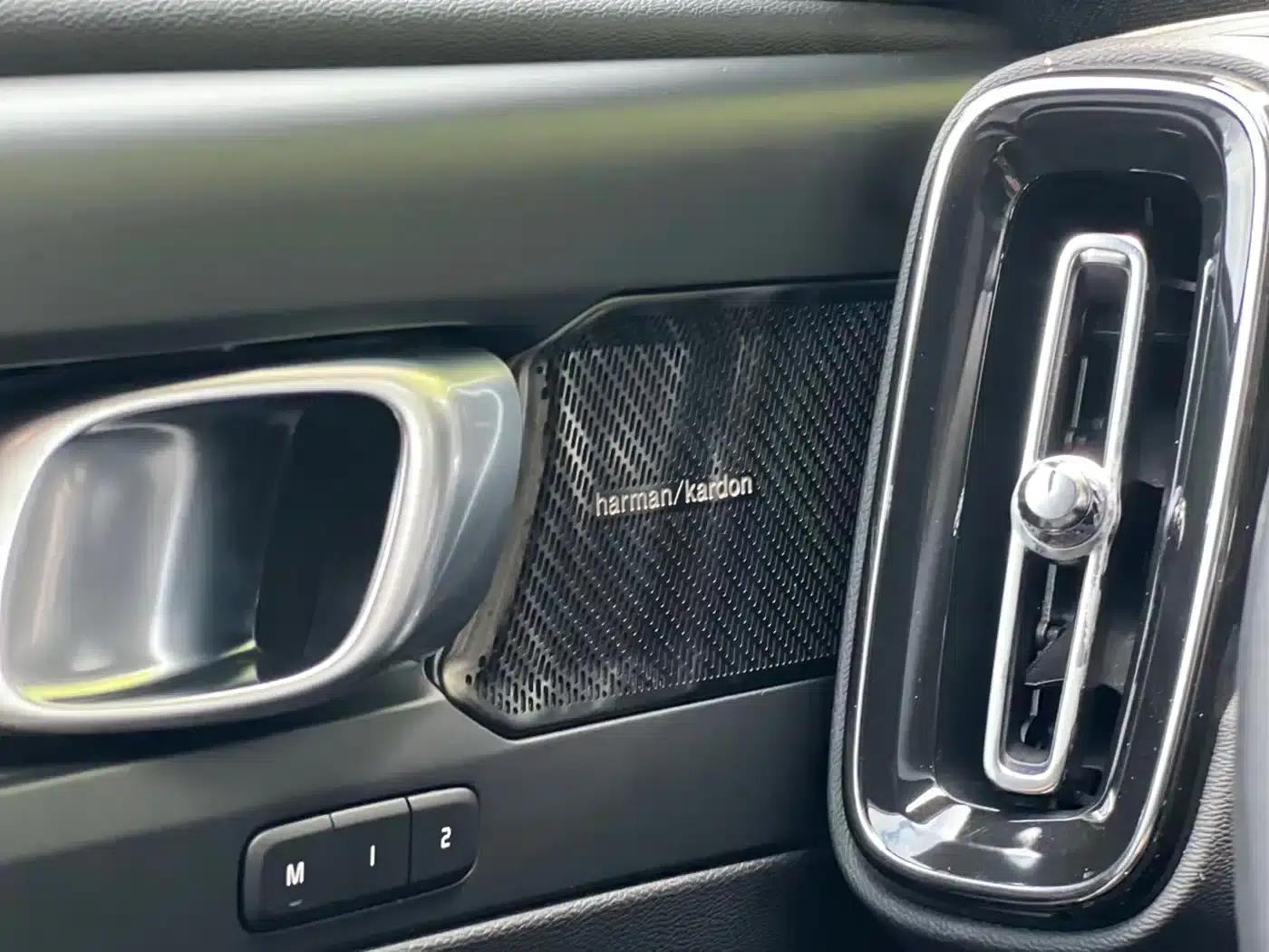 Volvo XC40 PHEV 2022 Long Range PRO — миниатюра 21