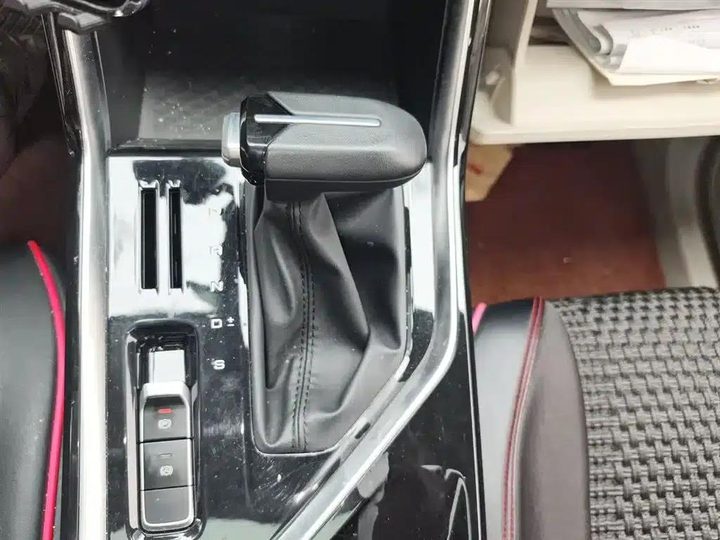Wuling Xingchen 2021 1.5T CVT Star Edition — миниатюра 10