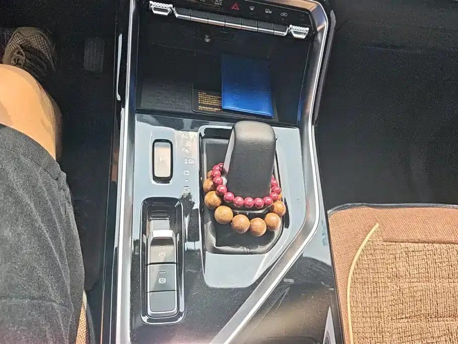 Wuling Xingchen 2022 2.0L DHT Electric Model — миниатюра 16