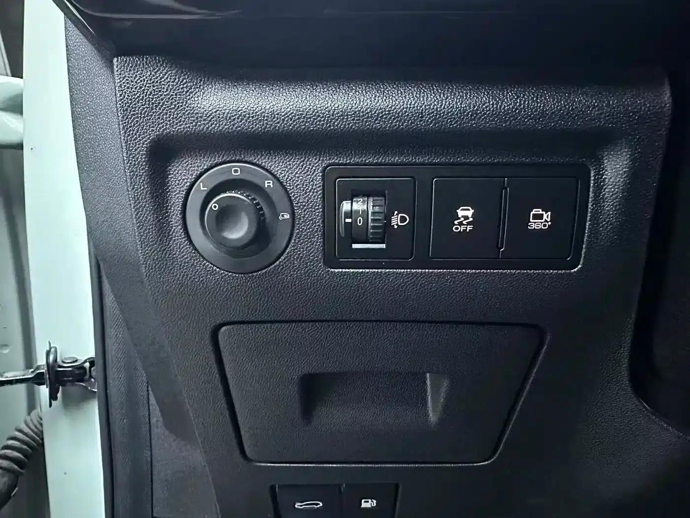 Wuling Xingchen 2021 1.5T CVT Star Edition — миниатюра 18