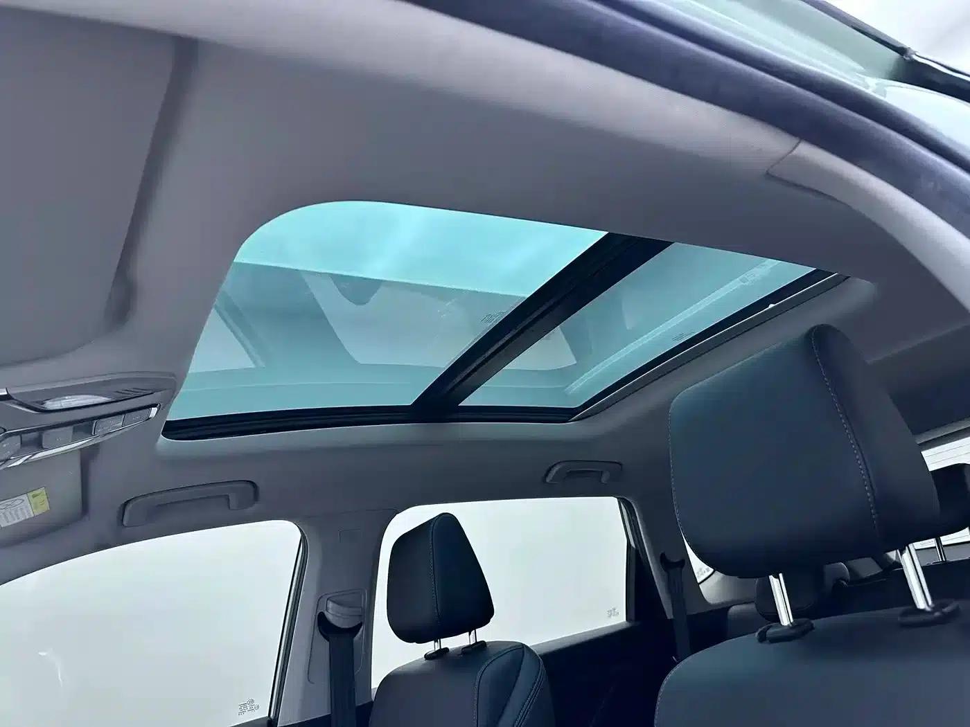 Wuling Xingchen 2021 1.5T CVT Star Edition — миниатюра 10